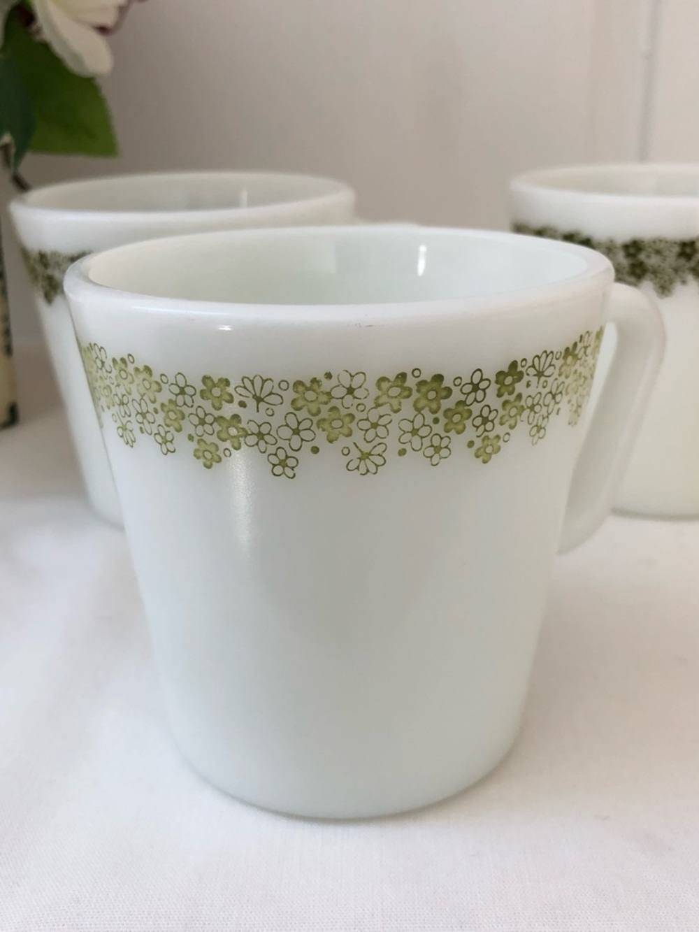 Vintage Pyrex Spring Blossom Milk Glass Three Cups Mugs - Picture 9 of 12